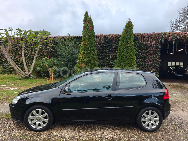 VOLKSWAGEN Golf 2.0 TDI Sportline