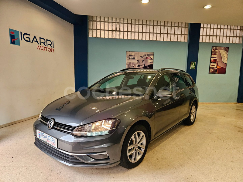 VOLKSWAGEN Golf Advance 1.6 TDI Variant