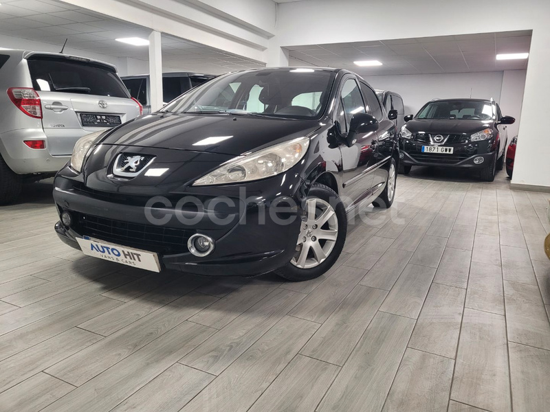 PEUGEOT 207 Premium 1.6 HDI 90