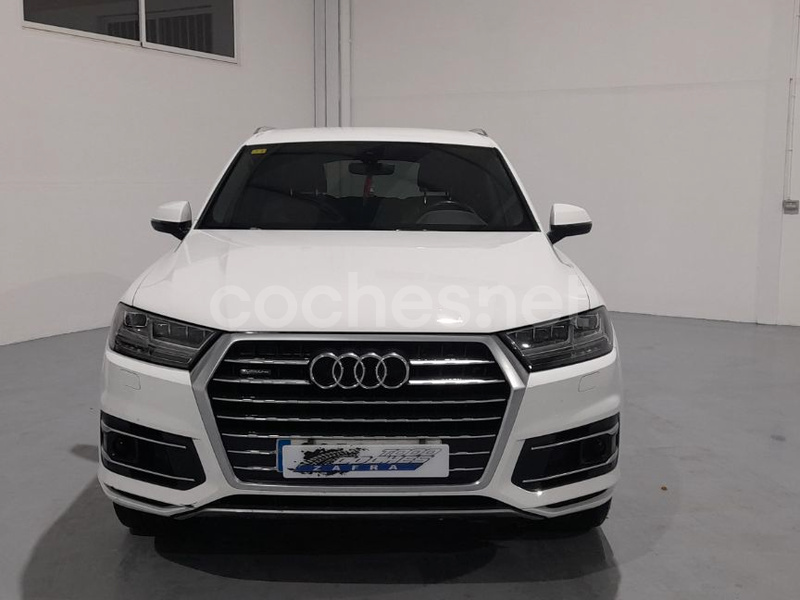 AUDI Q7 3.0 TDI quattro tiptronic