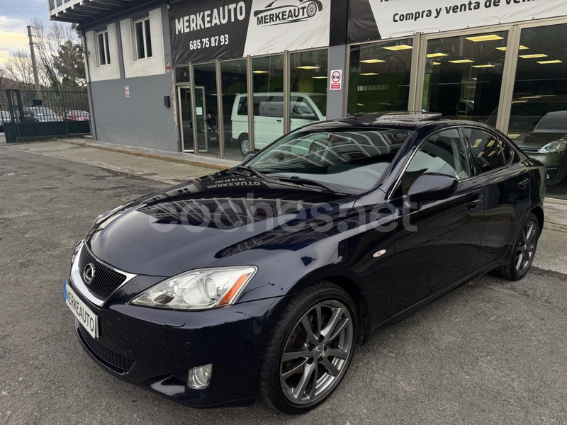 LEXUS IS 220d Luxury Multimedia MY10