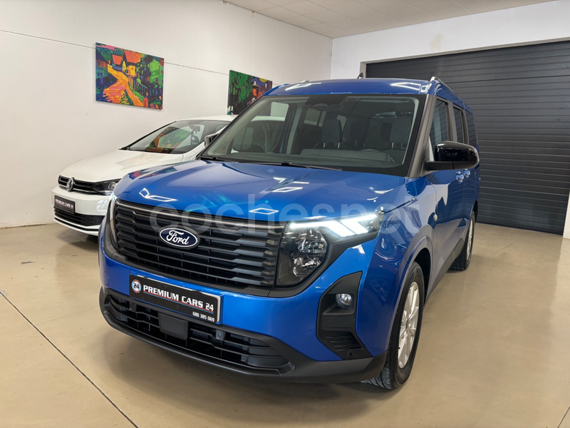 FORD Tourneo Courier 1.0 Ecoboost Titanium