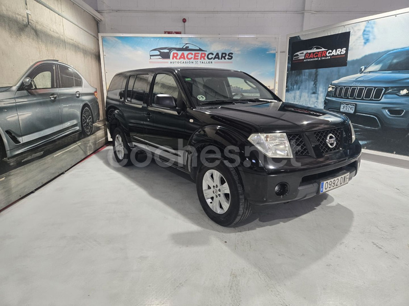 NISSAN Pathfinder 2.5 dCi XE 5 plazas