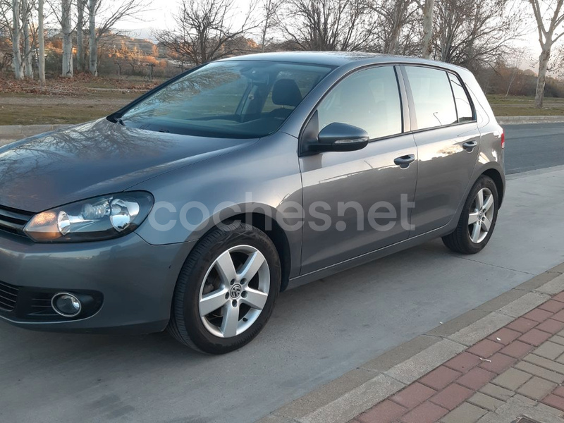 VOLKSWAGEN Golf 1.6 TDI BlueMotion