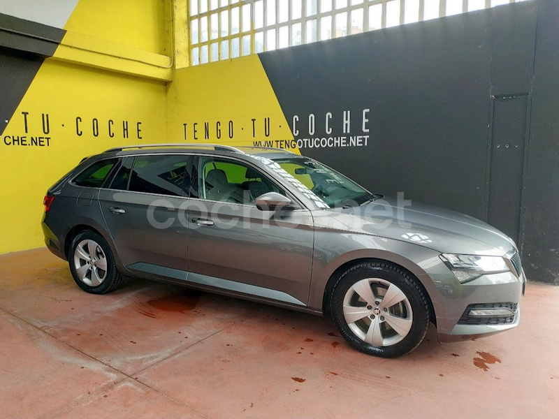 SKODA Superb Combi 2.0 TDI DSG Style