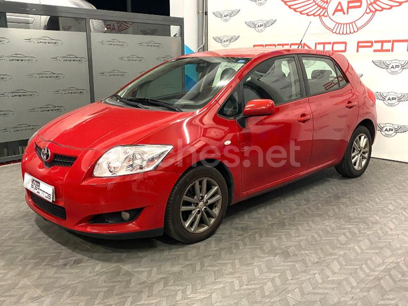 TOYOTA Auris 2.0 D4D Luna