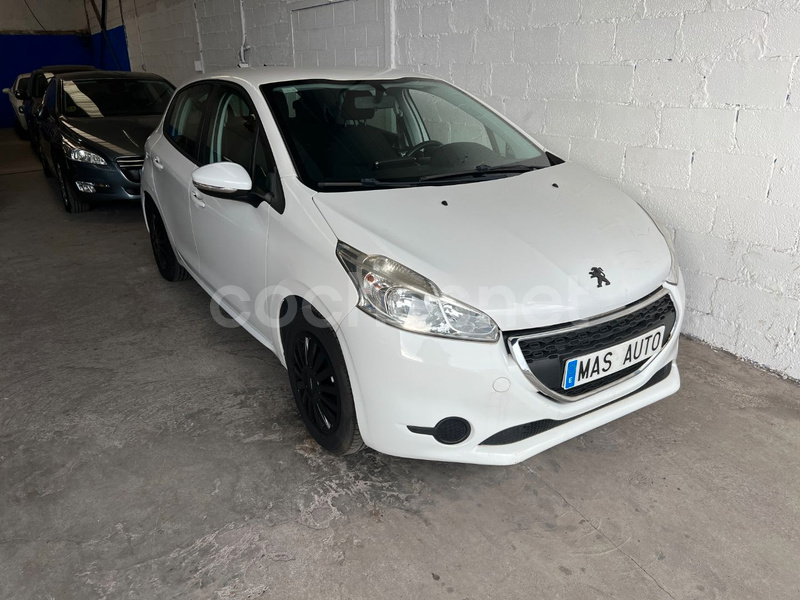 PEUGEOT 208 ACCESS 1.2 VTi 82