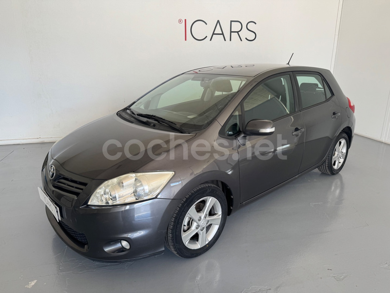 TOYOTA Auris 1.4 D4D DPF Active