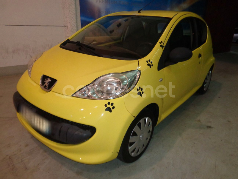 PEUGEOT 107 1.0i Urban