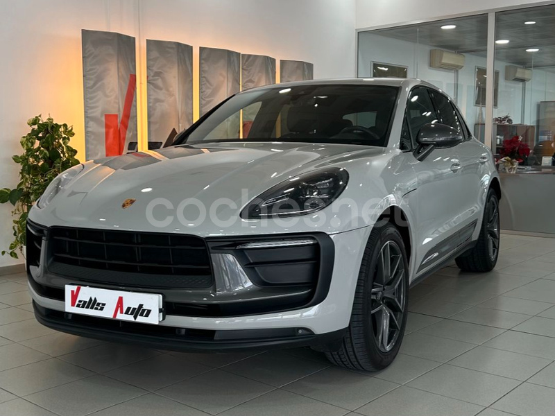 PORSCHE Macan T