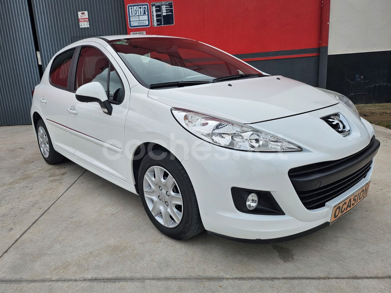 PEUGEOT 207 + 1.4 HDI FAP