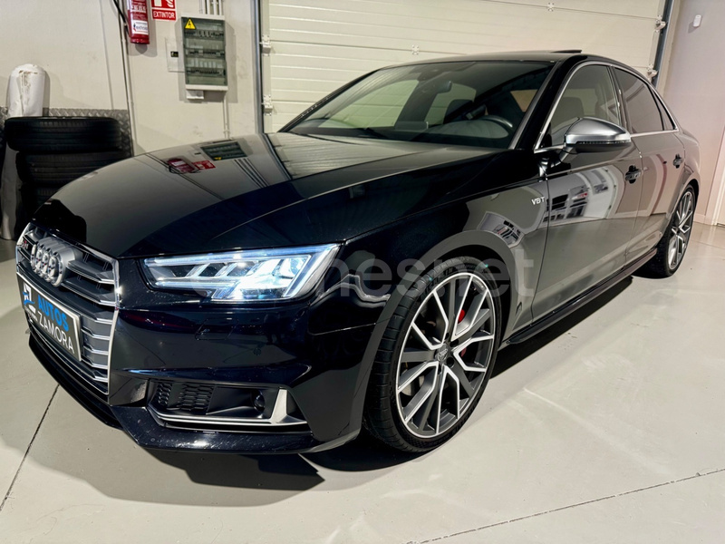 AUDI A4 S4 3.0 TFSI quattro tiptronic