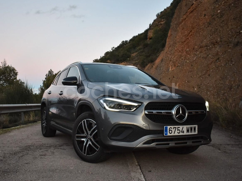 MERCEDES-BENZ GLA GLA 250 e