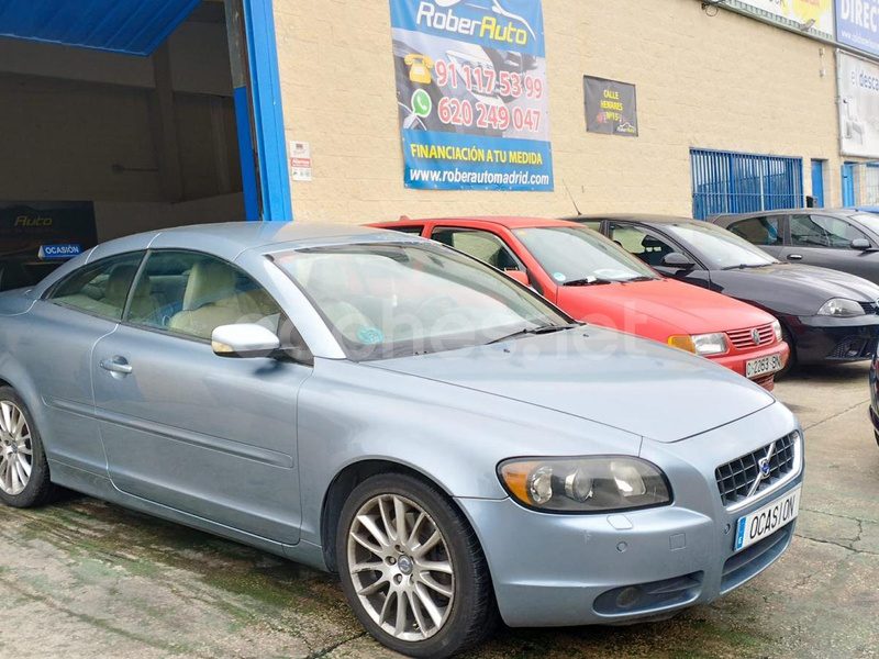 VOLVO C70 2.4i Summum