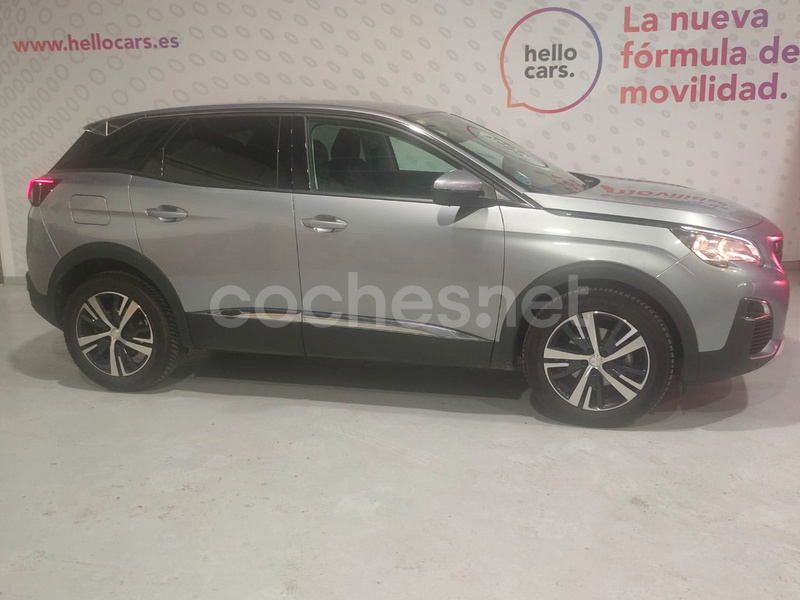 PEUGEOT 3008 1.2 PureTech SS Allure