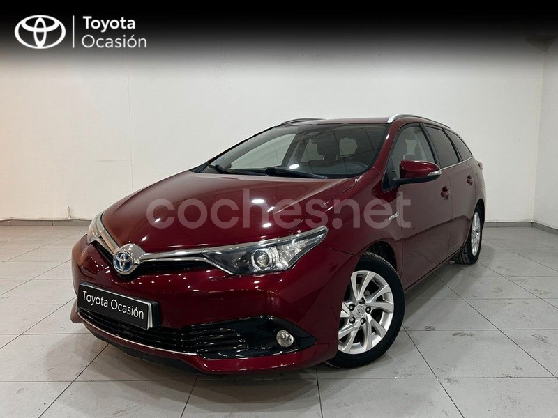 TOYOTA Auris 1.8 140H Active Touring Sports