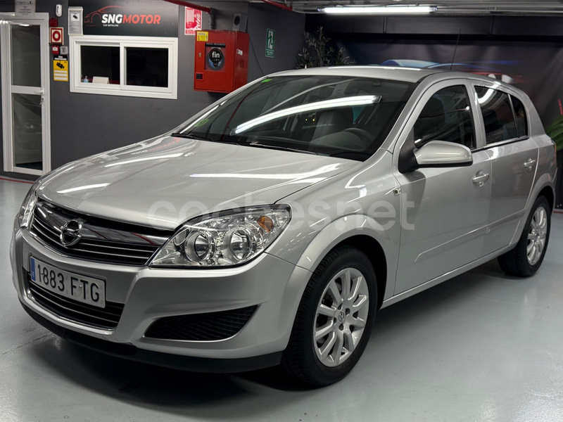 OPEL Astra 1.6 Enjoy