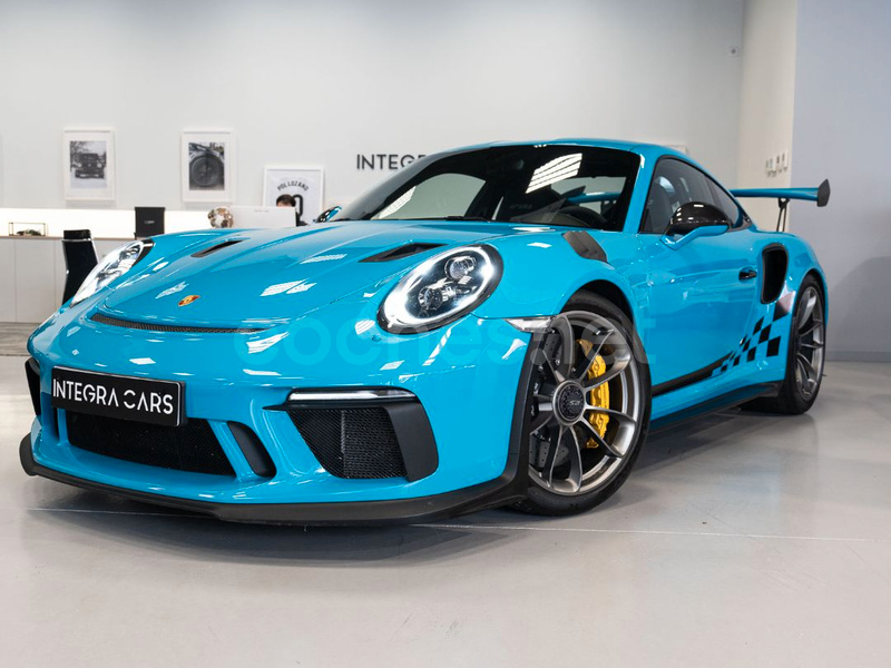 PORSCHE 911 GT3 RS