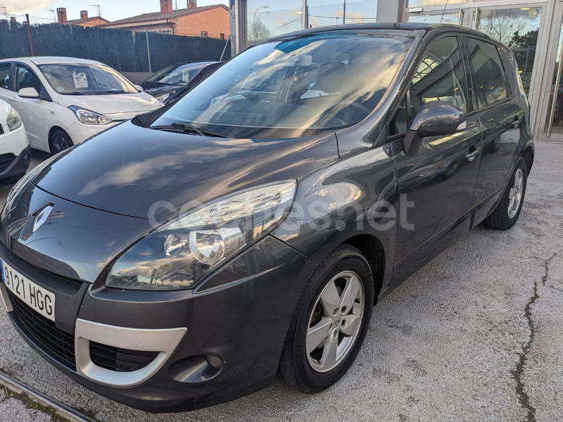 RENAULT Scénic Dynamique dCi 130