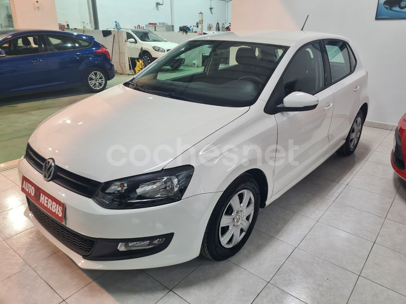 VOLKSWAGEN Polo 1.4 Advance