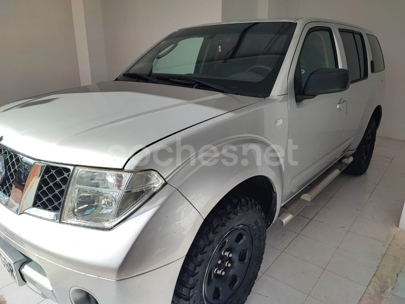 NISSAN Pathfinder 2.5 dCi CHROME 7 plazas