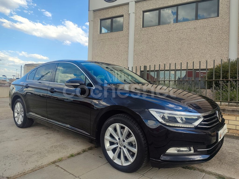 VOLKSWAGEN Passat Advance 2.0 TDI DSG