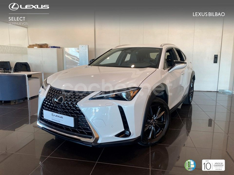 LEXUS UX 2.0 300h UX Plus