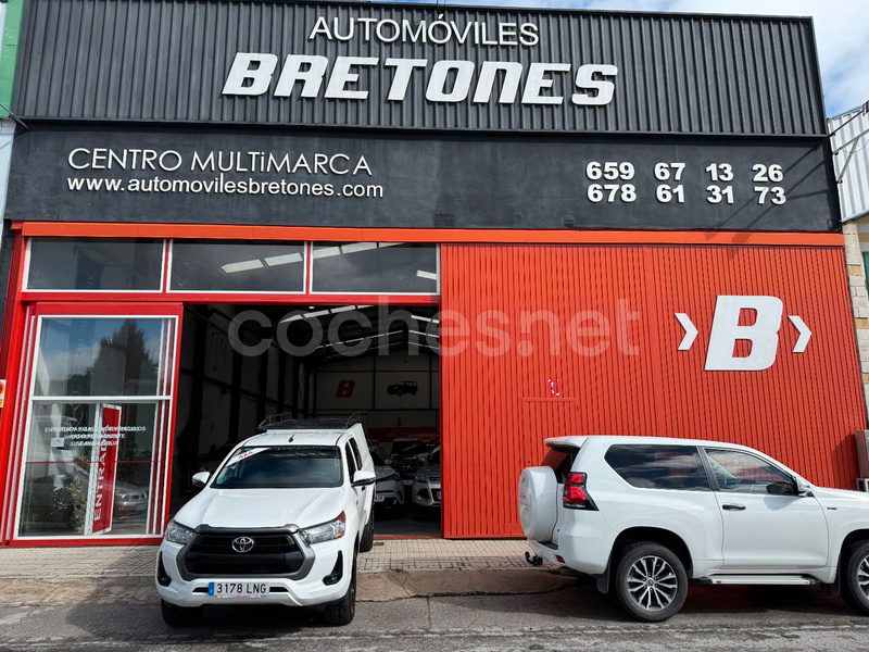 TOYOTA Hilux 2.4 D4D Cabina Doble GX