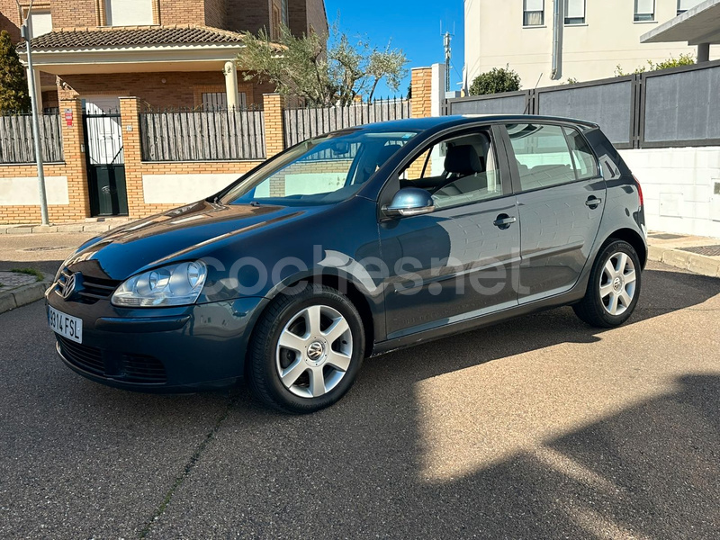 VOLKSWAGEN Golf 1.9 TDI Trendline