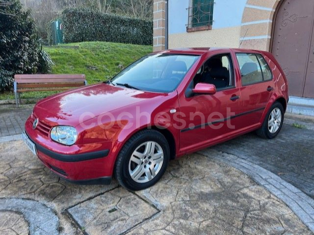 VOLKSWAGEN Golf 1.6 Conceptline