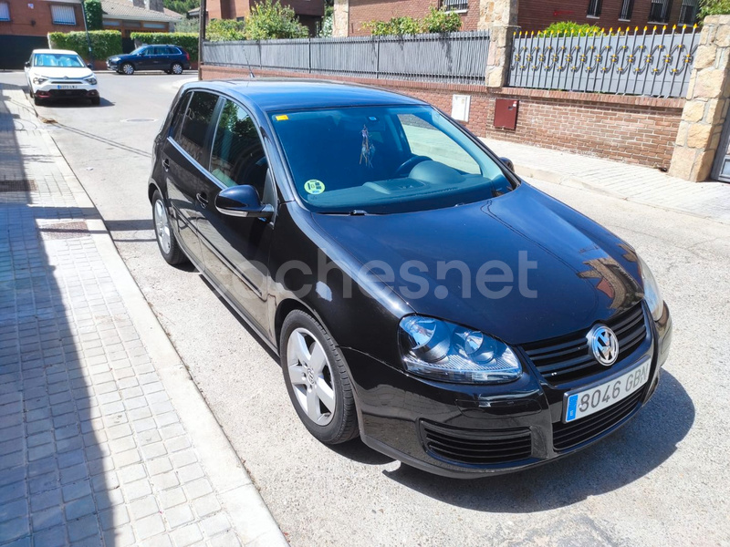 VOLKSWAGEN Golf 1.9 TDI Highline DSG