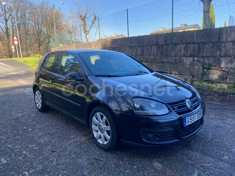 VOLKSWAGEN Golf 1.6 Sportline