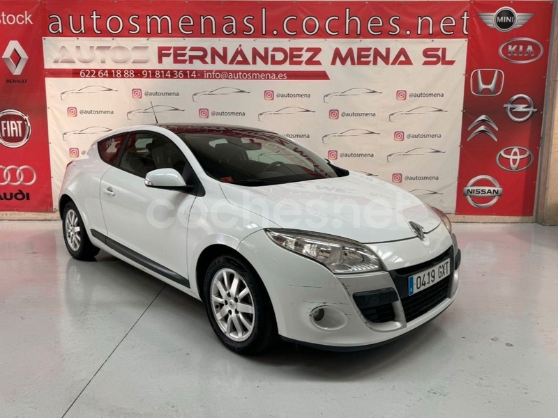 RENAULT Mégane Dynamique 1.6 16v 110