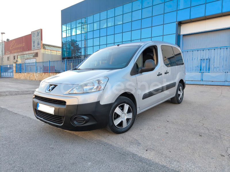 PEUGEOT Partner Tepee Premium 1.6 HDi