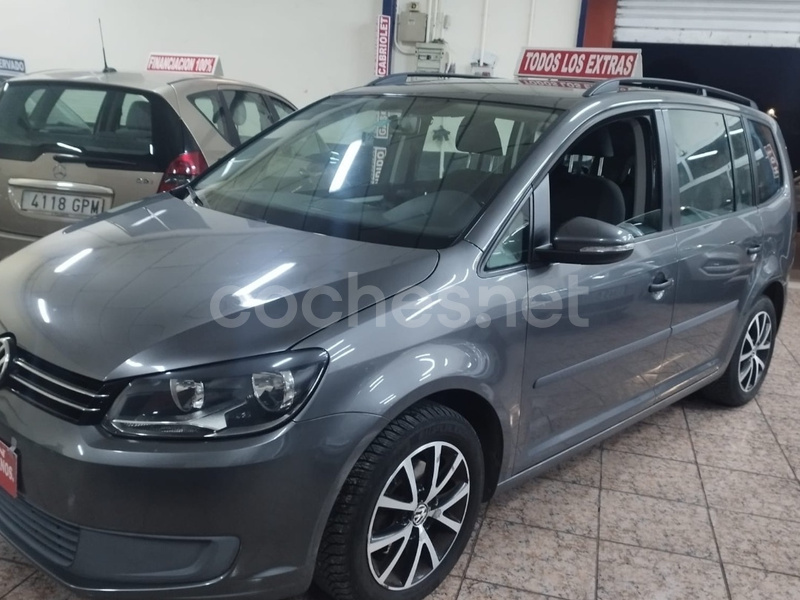 VOLKSWAGEN Touran 1.6 TDI Advance