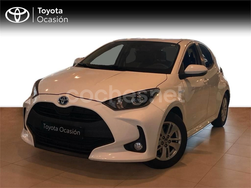 TOYOTA Yaris 1.5 120H Business Plus