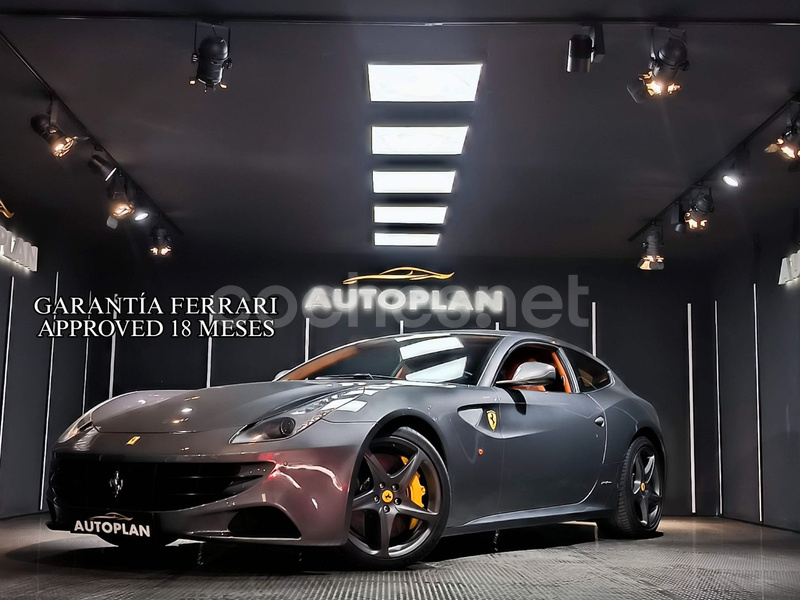 FERRARI FF