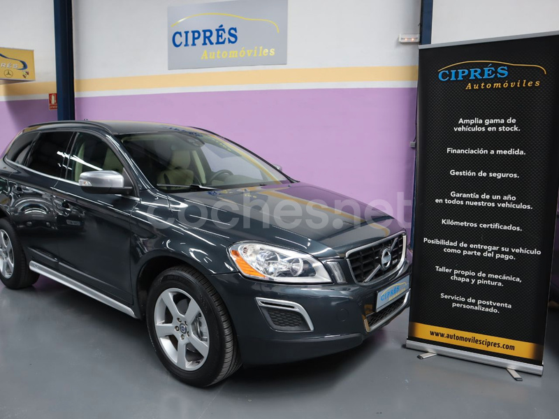 VOLVO XC60 2.4 D3 AWD RDesign Auto