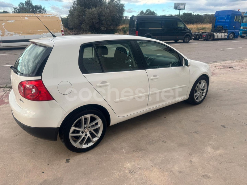 VOLKSWAGEN Golf Variant 1.6 Edition