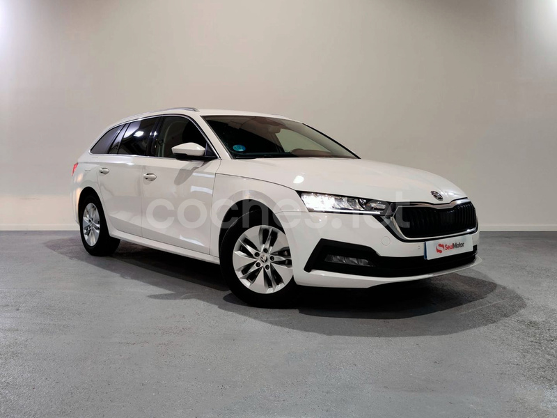 SKODA Octavia Combi 1.0 TSI 81kW110CV DSG mHEV Ambi.