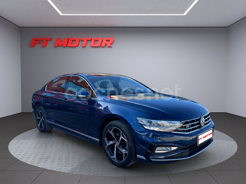 VOLKSWAGEN Passat RLine 2.0 TDI DSG