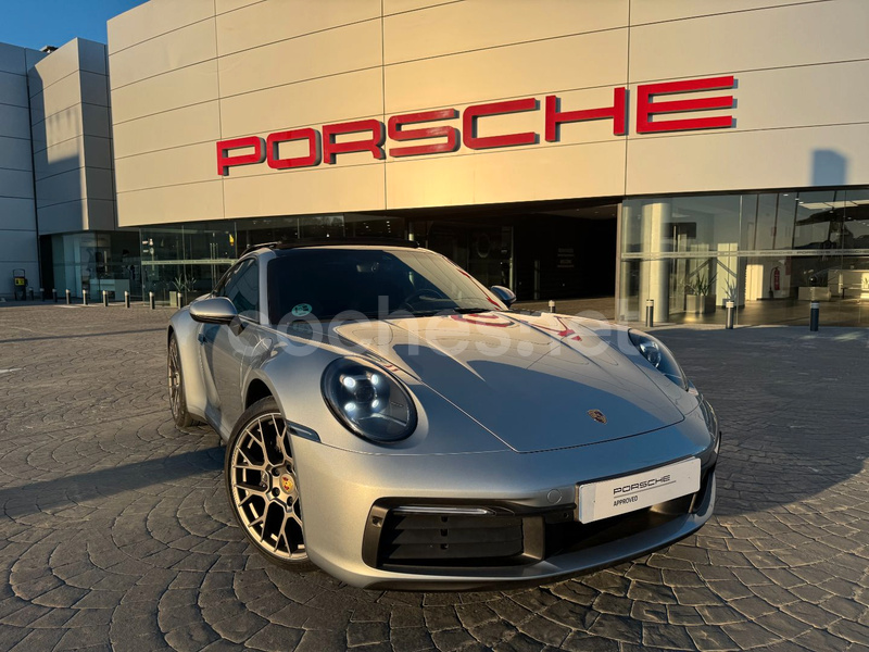 PORSCHE 911 Carrera