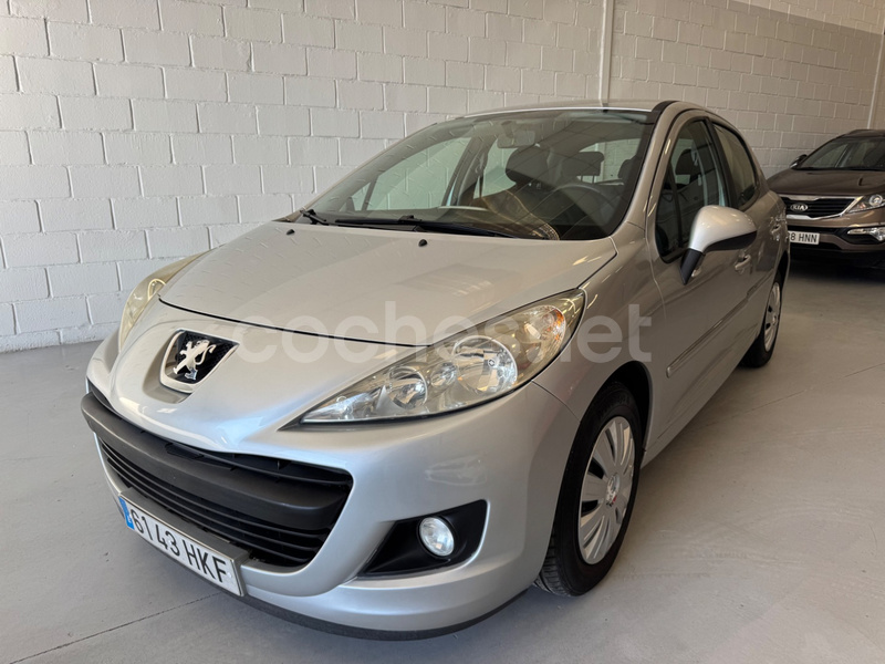 PEUGEOT 207 ACTIVE 1.4 HDI 70 FAP