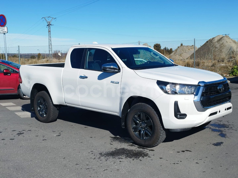 TOYOTA Hilux 2.4 D4D Cabina Extra VX AT HVO100