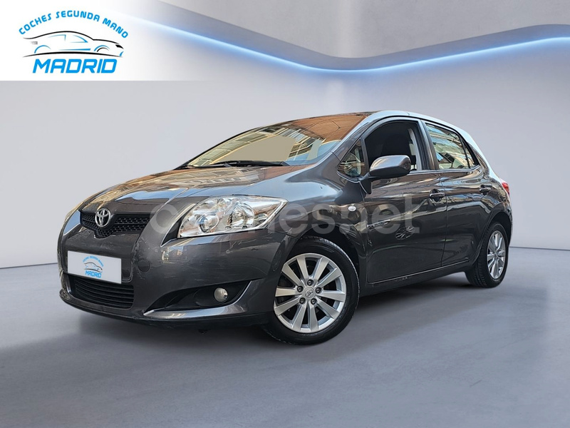 TOYOTA Auris 2.0 D4D Luna Plus