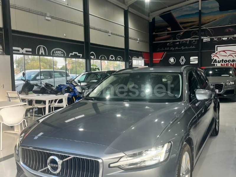 VOLVO V60 2.0 D2 Momentum Auto