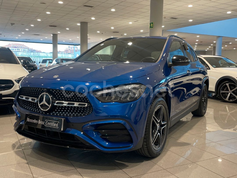 MERCEDES-BENZ GLA GLA 220 D 4MATIC