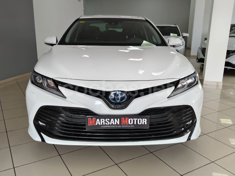 TOYOTA Camry 2.5 220H Business