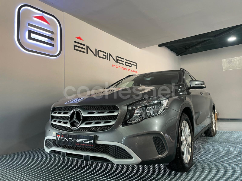 MERCEDES-BENZ GLA GLA 180