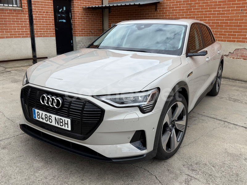 AUDI e-tron Black line 55 quattro